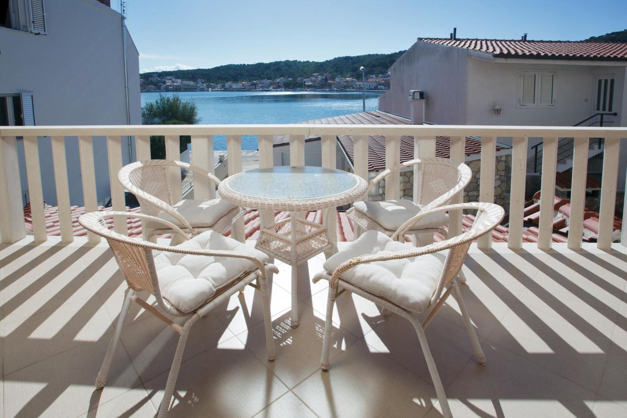 Apartments Tisno - Villa Mare Bagian luar foto