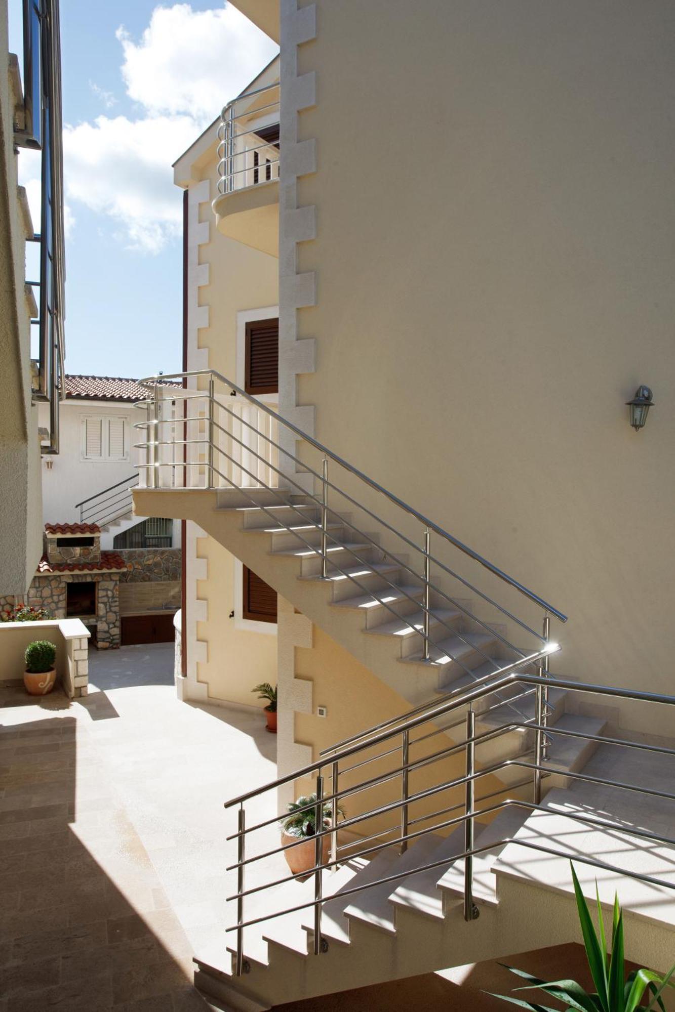 Apartments Tisno - Villa Mare Bagian luar foto