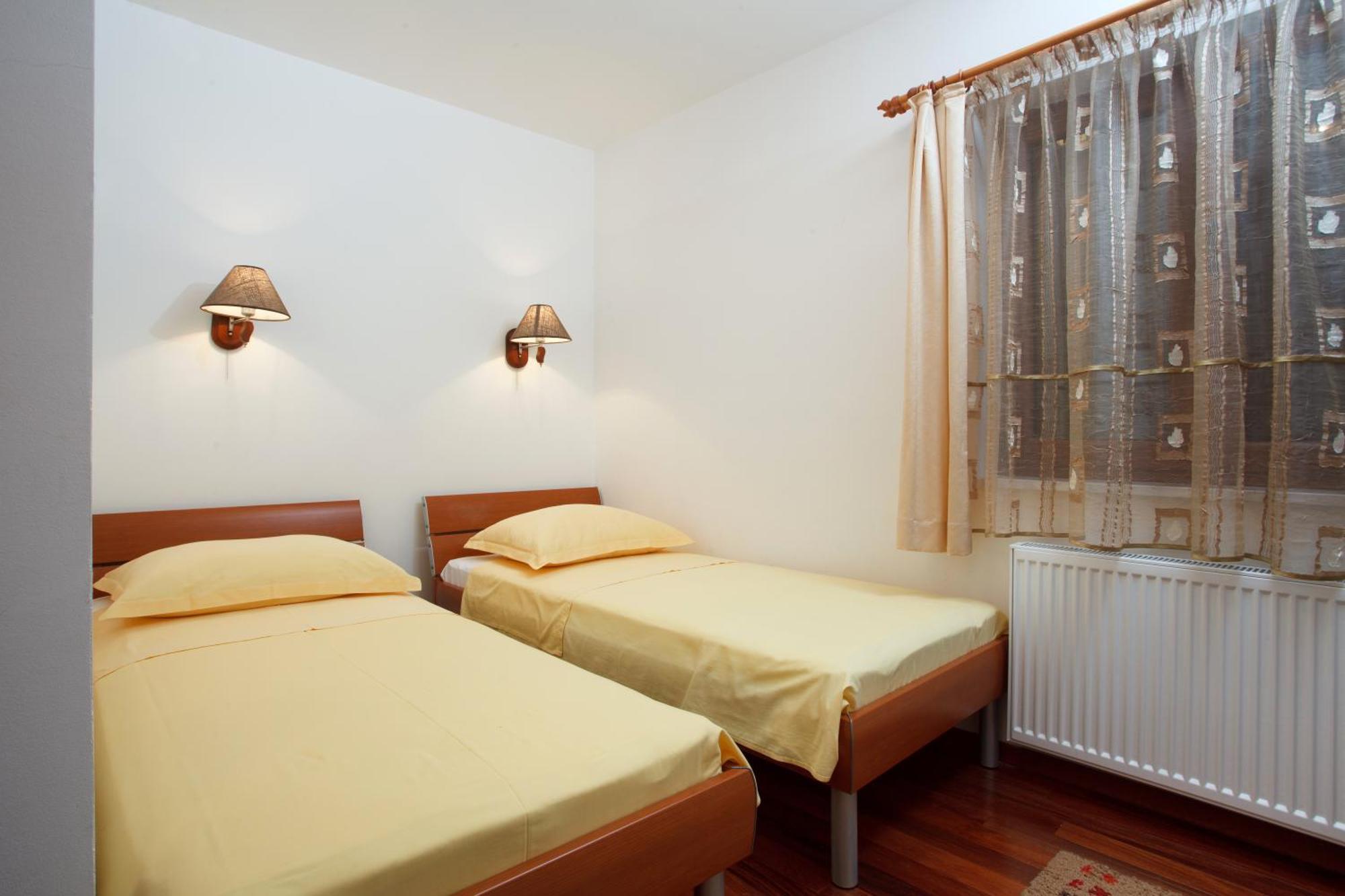 Apartments Tisno - Villa Mare Bagian luar foto